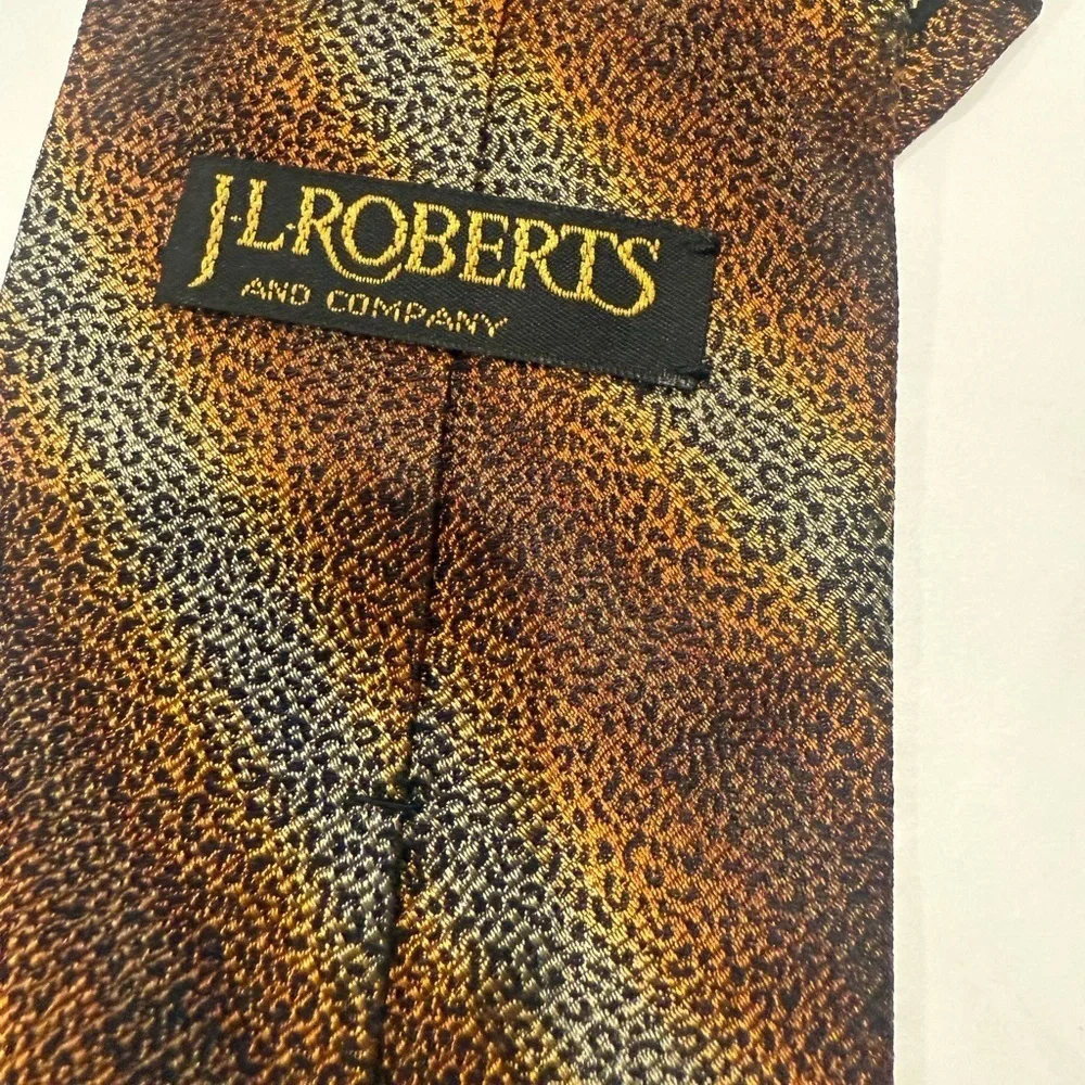 J.L . Leopard Patterned Tie